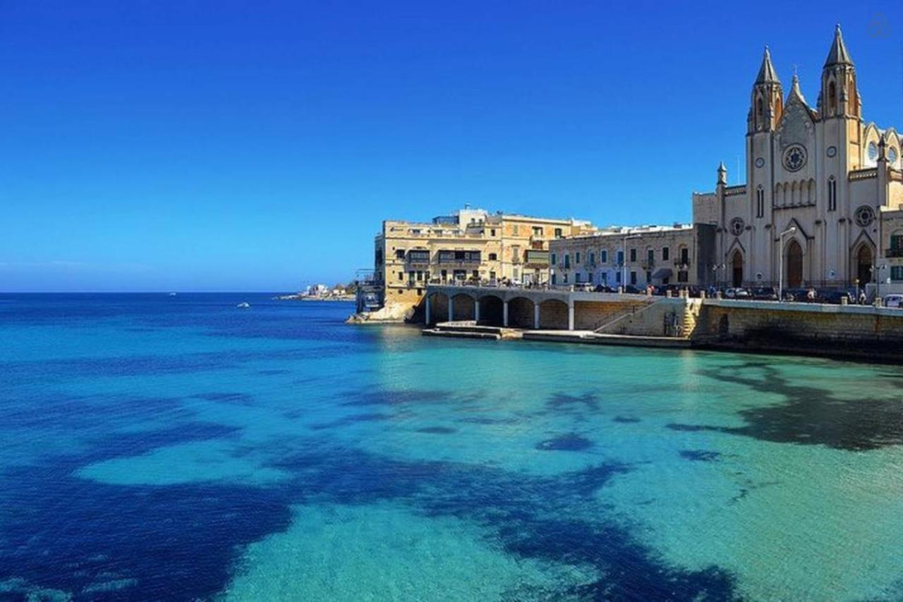Idyllic Apartment Steps From The Promenade Sliema Extérieur photo